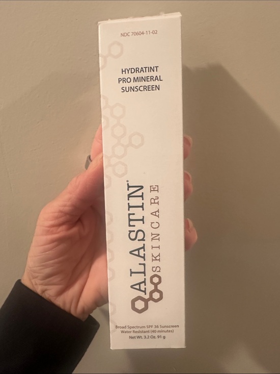Other - Hydratint Pro Mineral Sunscreen -tinted